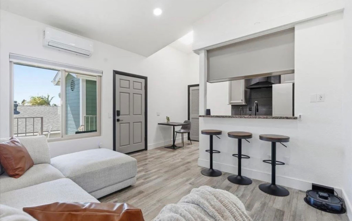 Modern & Cozy North Park Condo - Prime Location - Photo 1