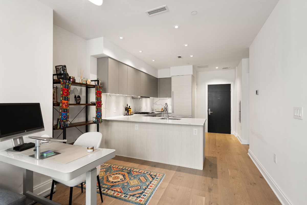 A modern sanctuary in the heart of vibrant DC - Logan/Dupont circle area - Photo 4