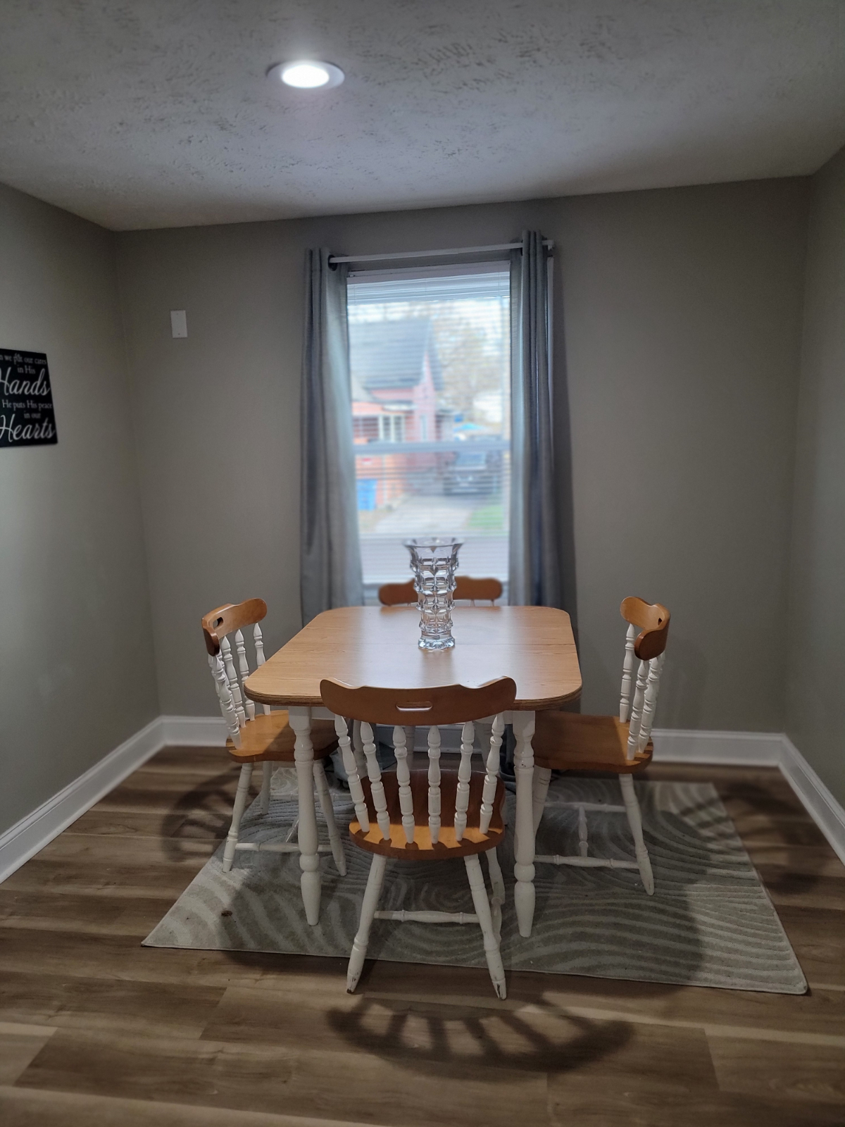 Charming Furnished Duplex - Photo 4