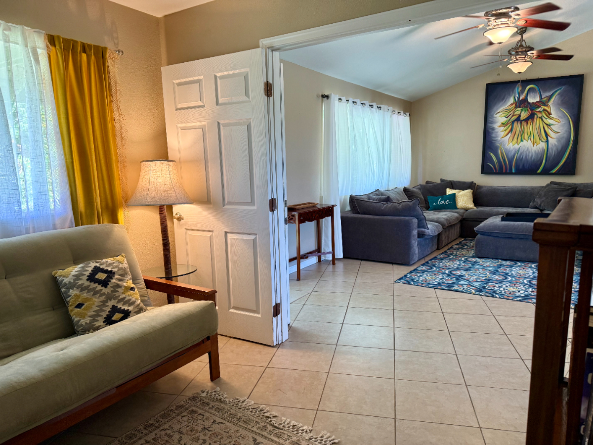 Beautiful Hale Close to the Ocean - Most Utilities inc. - Photo 5