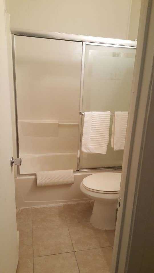 Cute Townhouse in NW/Shaw/Walk to Downtown - Photo 5