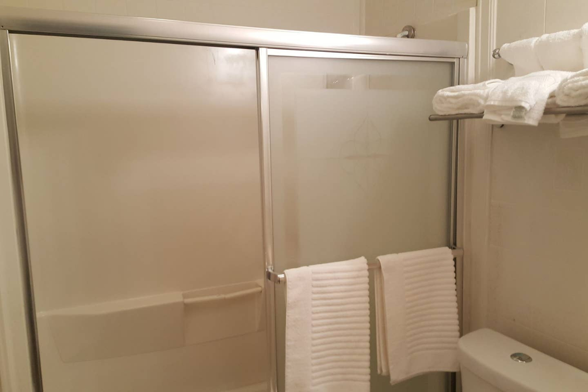 Cute Townhouse in NW/Shaw/Walk to Downtown - Photo 8