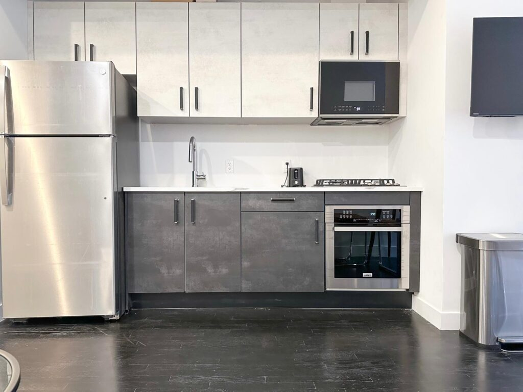 Big Bright Room in Vanderbilt Ave #686 - Photo 8