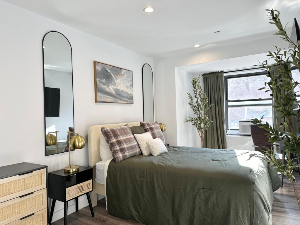 Big Bright Room in Vanderbilt Ave #686 - Photo 5