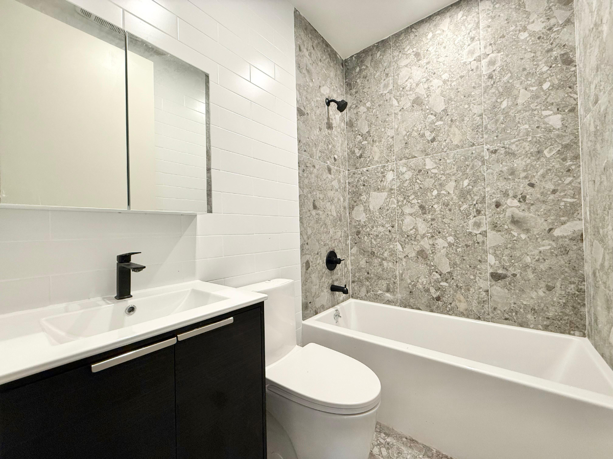 Furnished Brightroom in Clinton Hill #824 - Photo 8