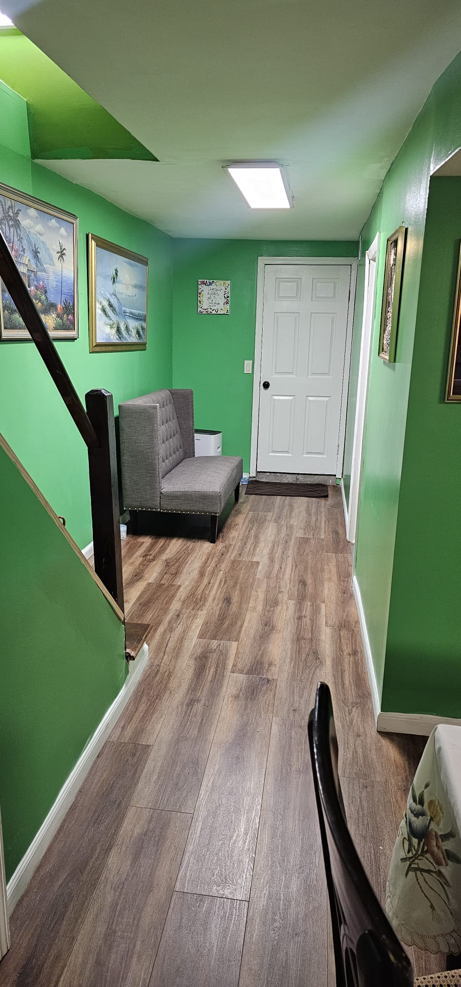 Comfortable 2-Bed, 1-Bath Apartment With Kitchen Extras and Easy Street Parking - Photo 4