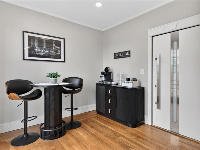 Modern Cohoes Flat with Balcony Coffee Bar 3BD 2BR - Photo 11