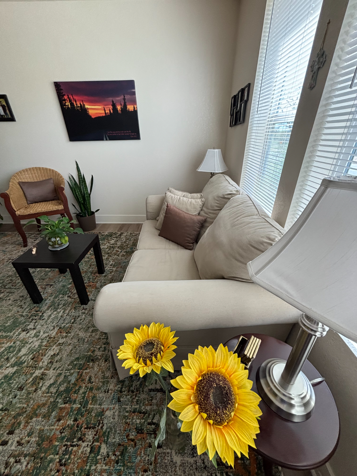 Cozy Bedroom with Shared Bath in Spacious Boulder Home - Photo 6