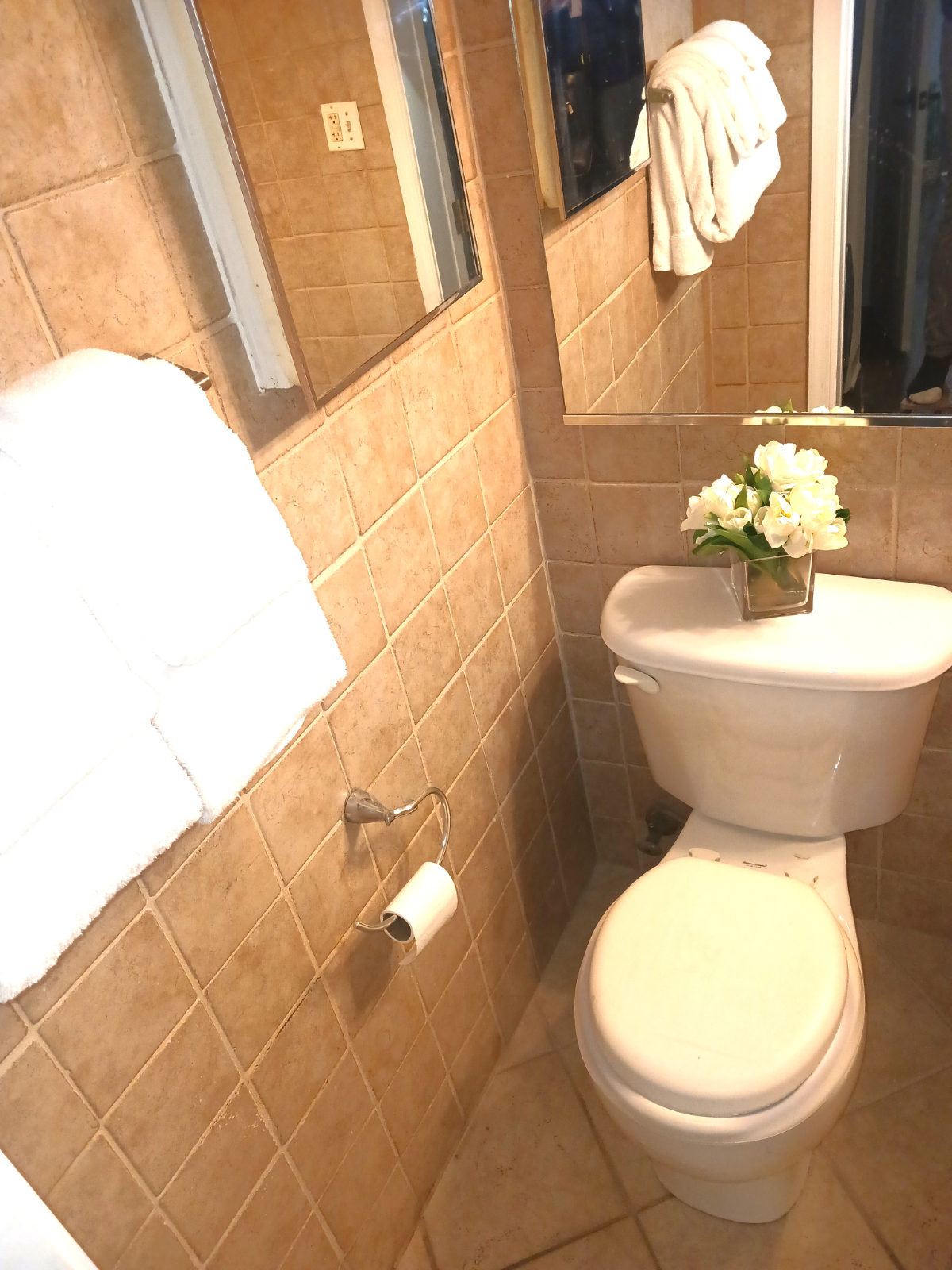 Beautiful Renovated Secure Condo, Close to multiple hospitals - Photo 7