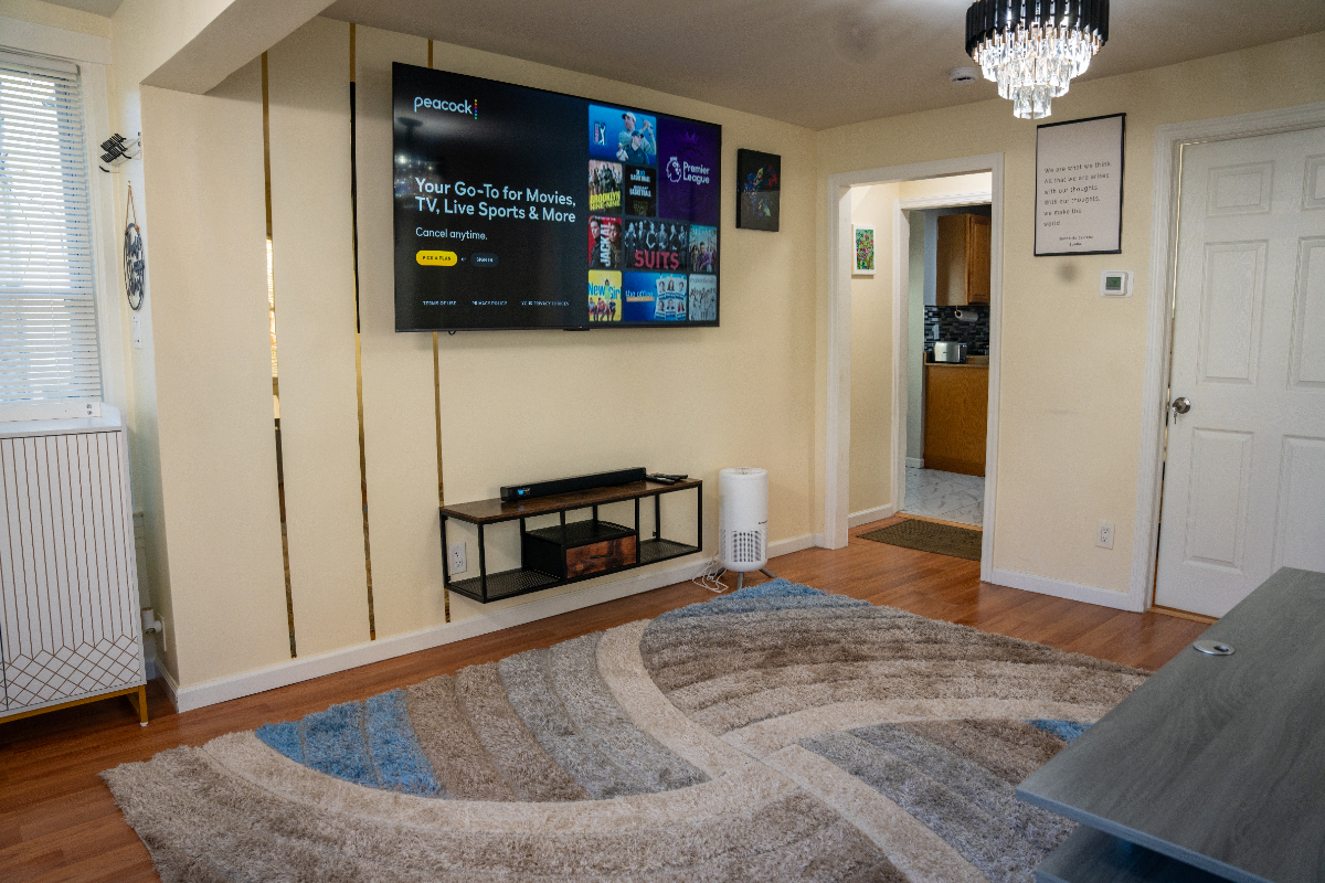 Relaxing 1BR Suite in Residential St Albans Queens NY, Central Air, Utilities Included - Photo 5