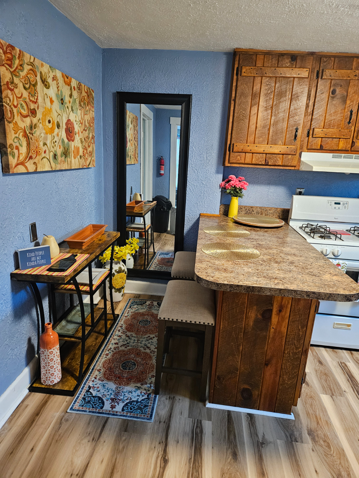 Annie's Woodburn Suite - Photo 2