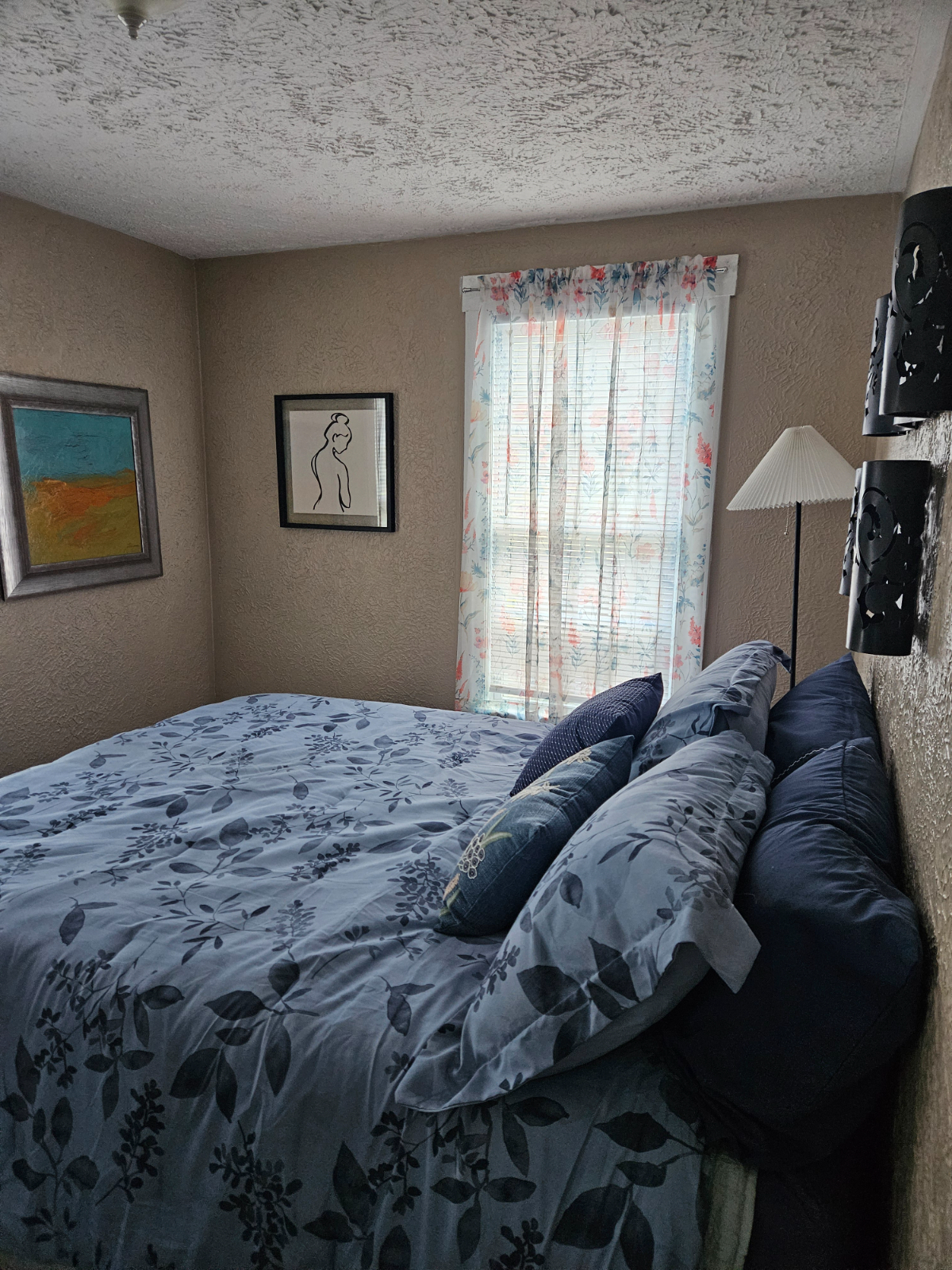 Annie's Woodburn Suite - Photo 11
