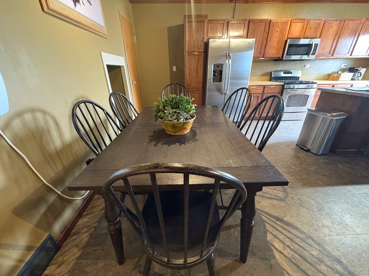 2 bed 2 bath cozy Riverton APT around the corner from Sagewest - Photo 3