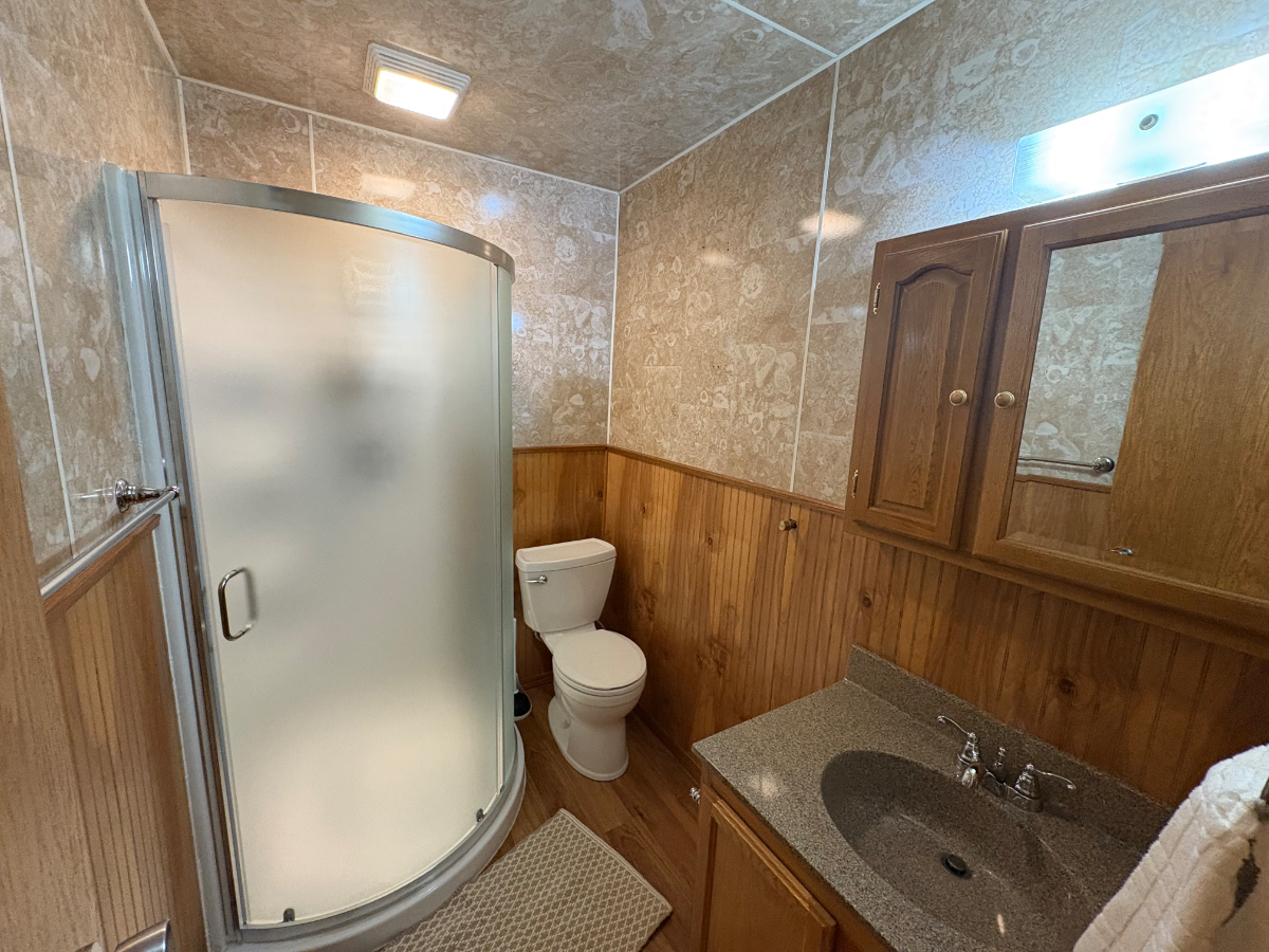 2 bed 2 bath cozy Riverton APT around the corner from Sagewest - Photo 6