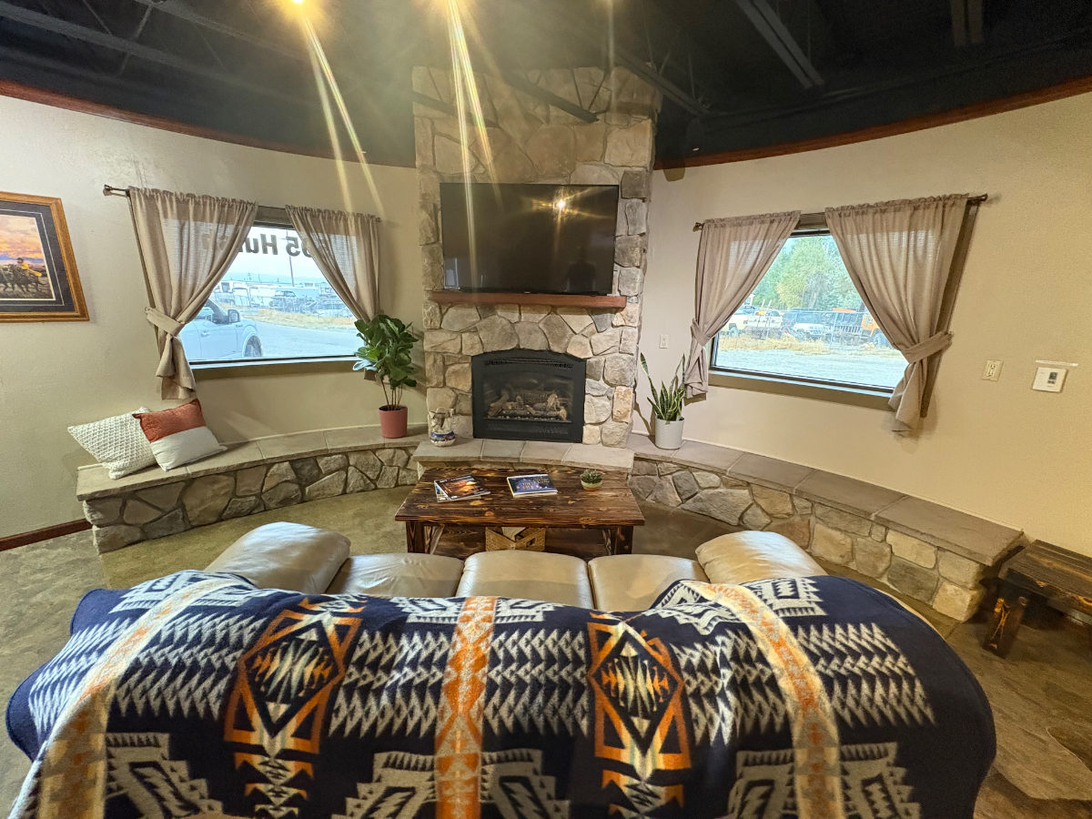 2 bed 2 bath cozy Riverton APT around the corner from Sagewest - Photo 7