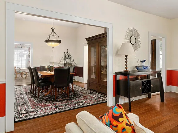 Charming 3-Bedroom Home with Fireplace, Screened Porch, and Huge Backyard - Photo 10