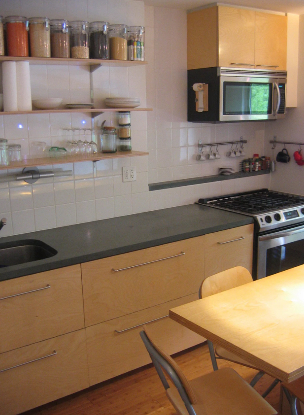 Central Park West Apt with Sth Terrace - Photo 5