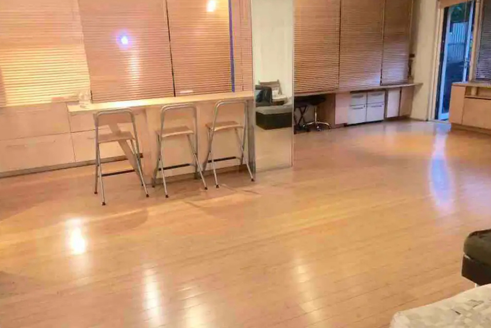 Central Park West Apt with Sth Terrace - Photo 4