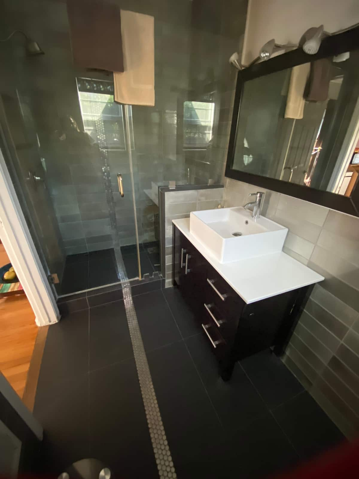 Large Private Studio in the Heart of Los Angeles- Comfort, Privacy & Great Location - Photo 4