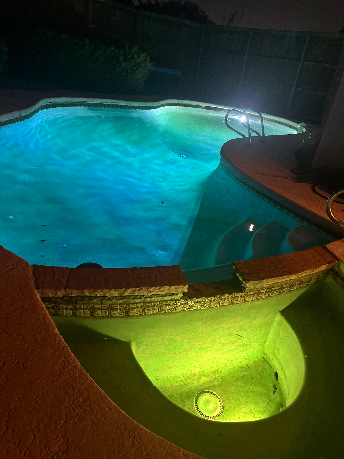 One or two bedrooms with peanut-shaped Pool & Palm-tree - Photo 6