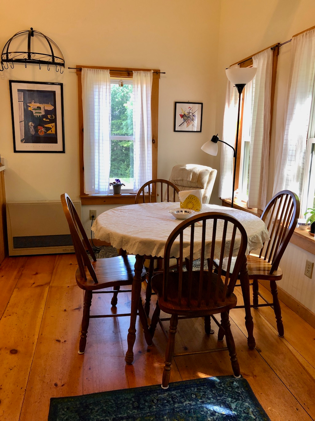 Peaceful Cozy Cottage in Guilford - Photo 2