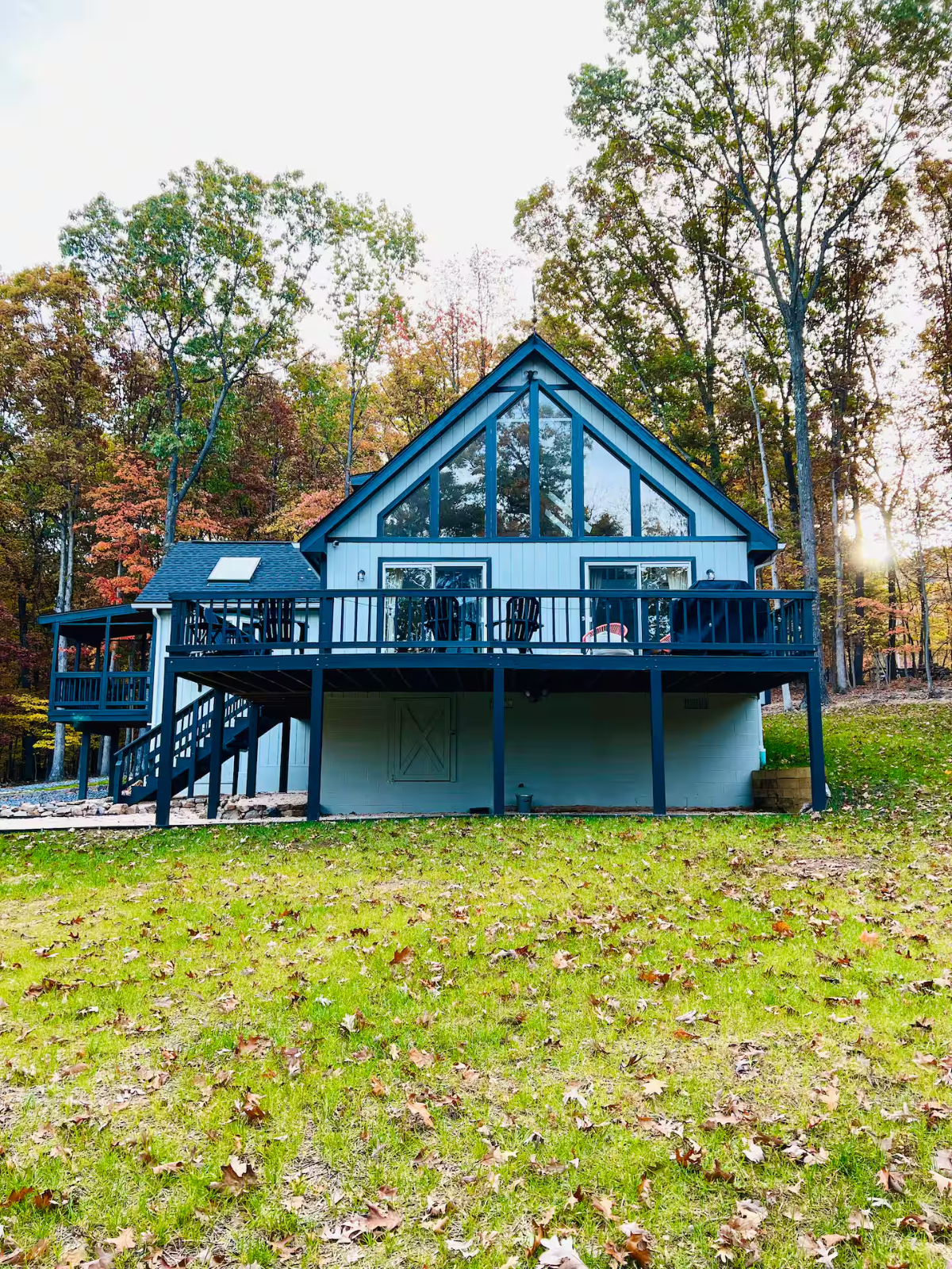 2BR Chalet near Winchester, Martinsburg and Inwood - Fast WiFi, Workspace, Family and Pet-Friendly,  - Photo 6