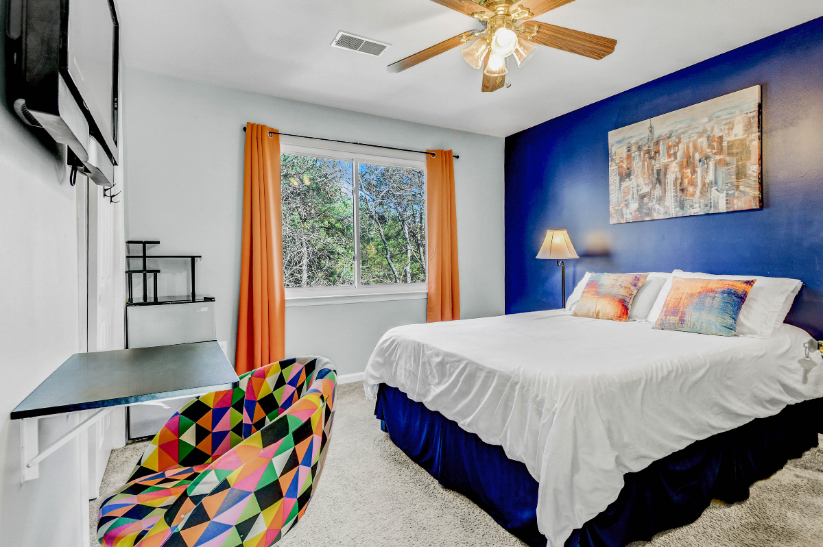 Deluxe Queen Room Oasis w/ Pool Old Town Manassas - Photo 3