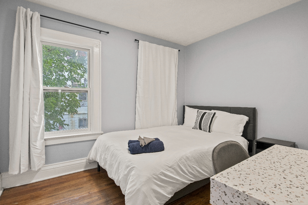 Inviting and spacious townhouse - 3 bedroom 1 bathroom - Photo 12