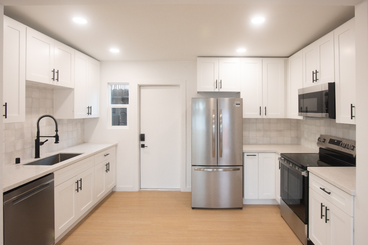 Fully Remodeled Hidden Gem in Bay Park - Photo 4