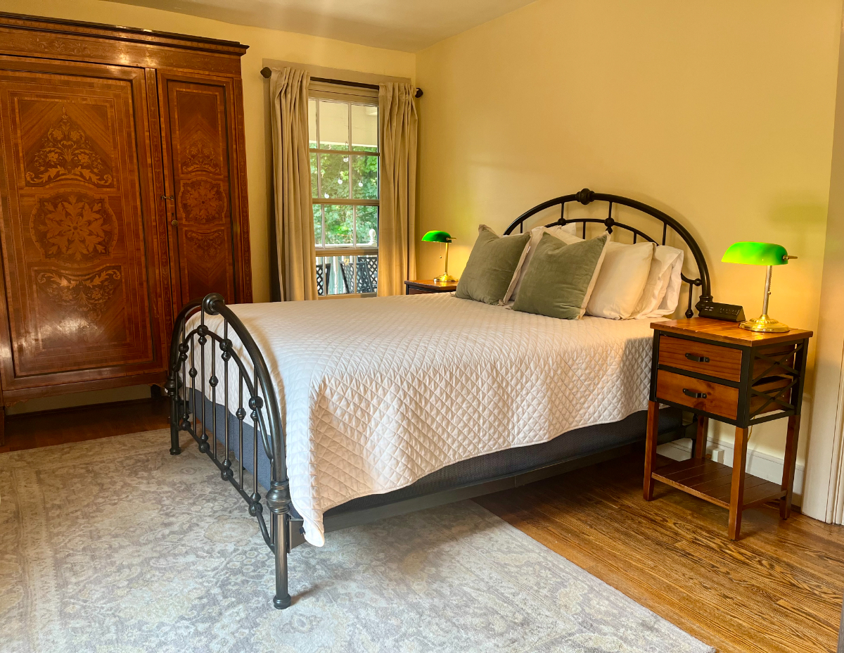 Guest Suite in Historic Mansion in Downtown Ithaca - Photo 6