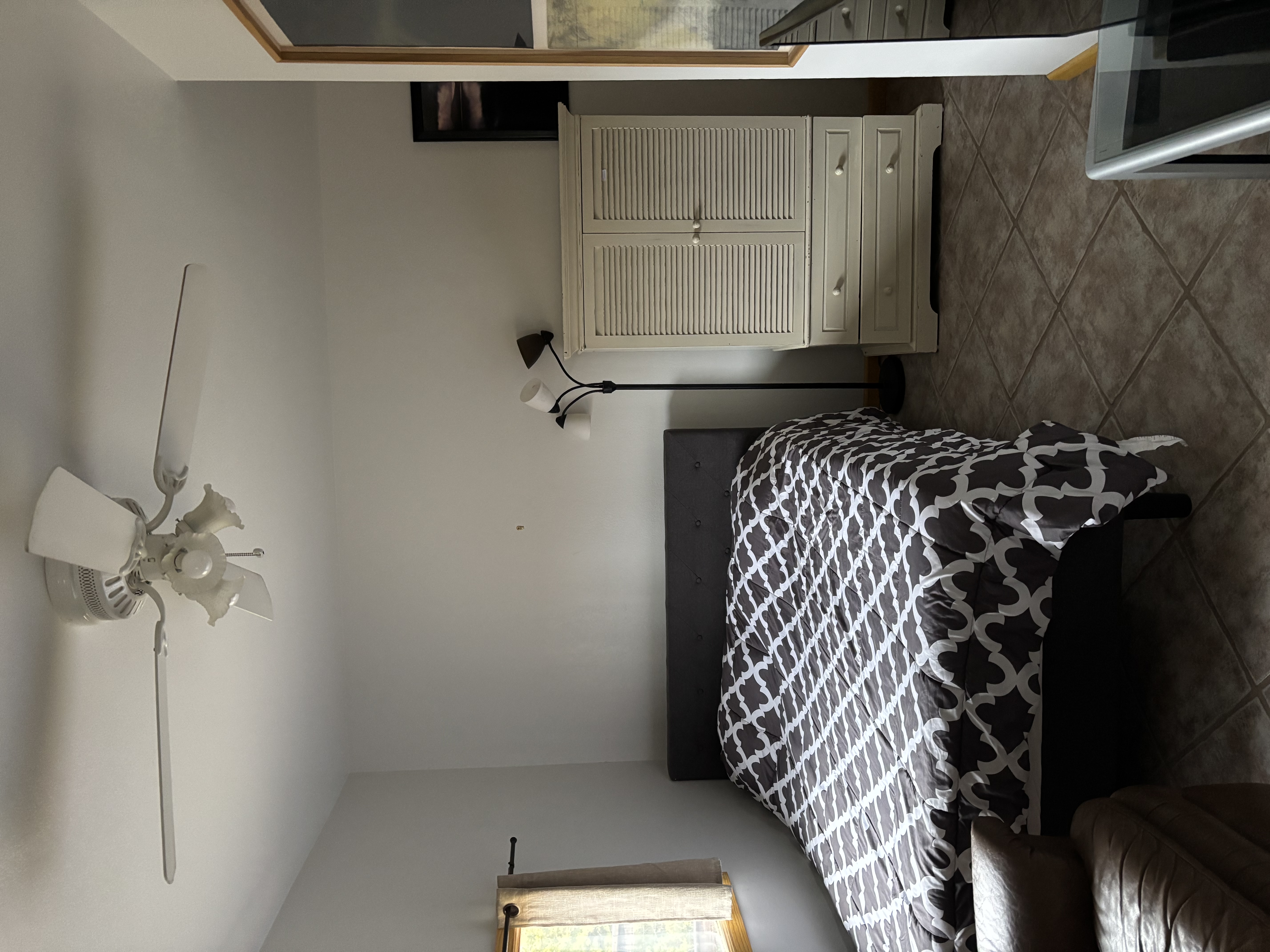 Quiet Country Guesthouse - Photo 6