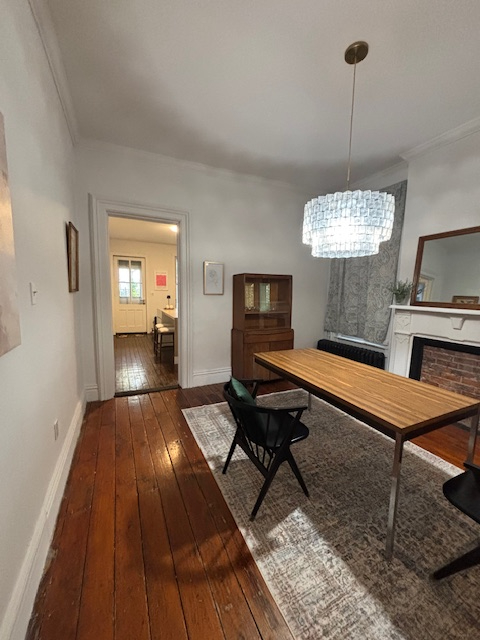 Beautiful Sun Filled Furnished Apartment for Rent - Photo 9