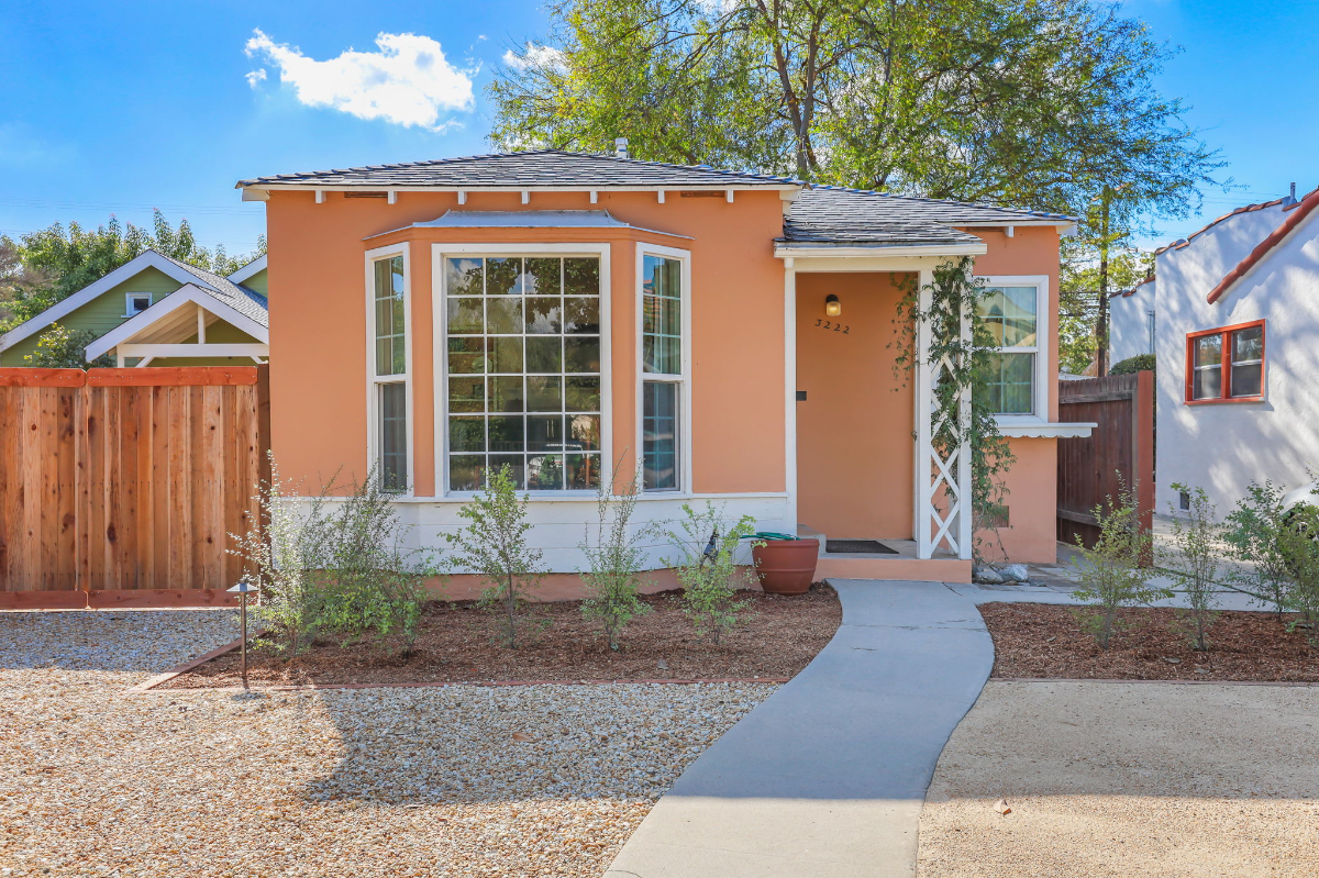 Casita Rosada a Designer 1940s Haven in Atwater Village - Photo 2