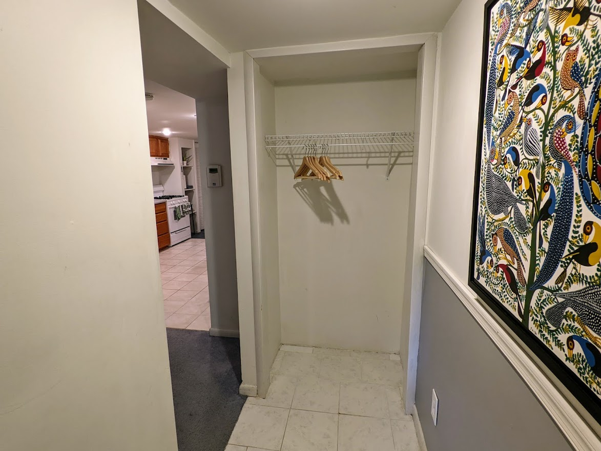 Charming one-bedroom apartment in Adams Morgan - Photo 10