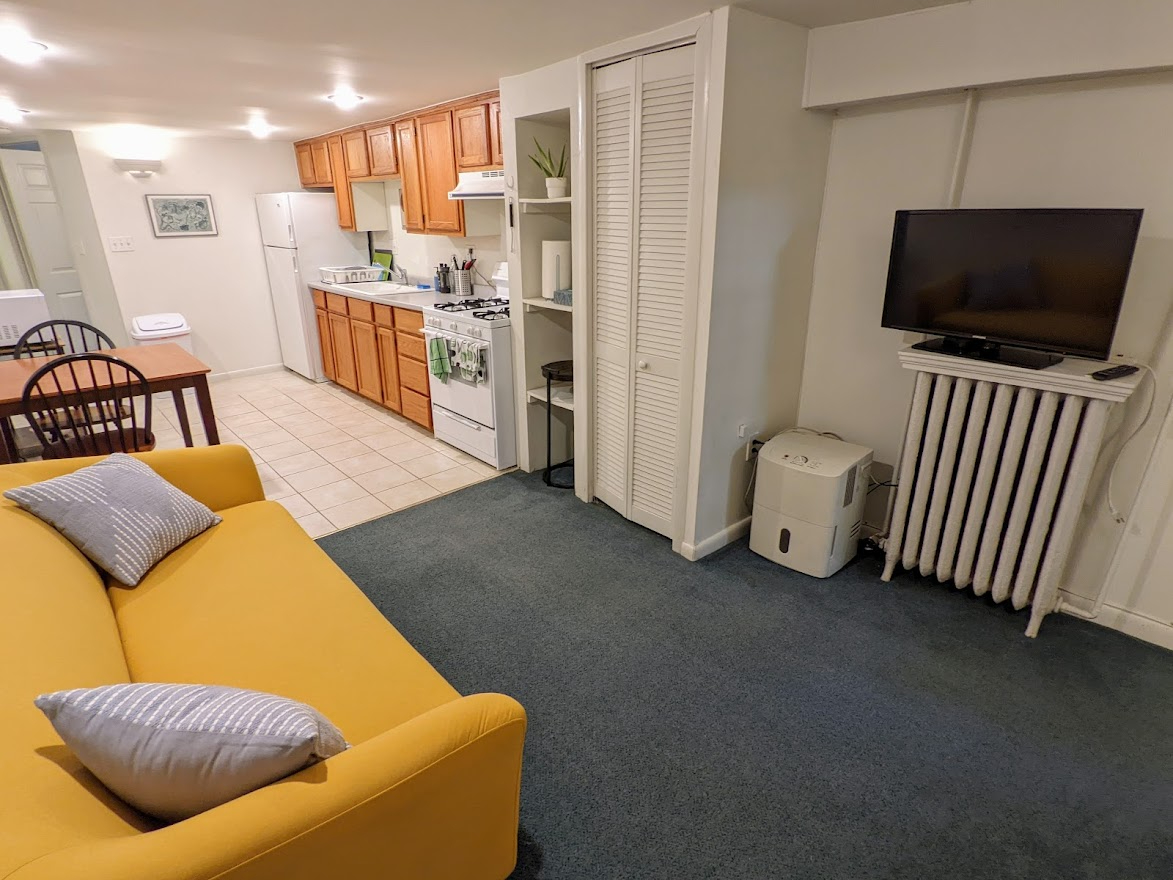 Charming one-bedroom apartment in Adams Morgan - Photo 6