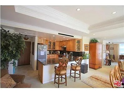 Elegant Furnished Century Park Condo with Balcony, Workspace & Full-Service Amenities - Photo 4