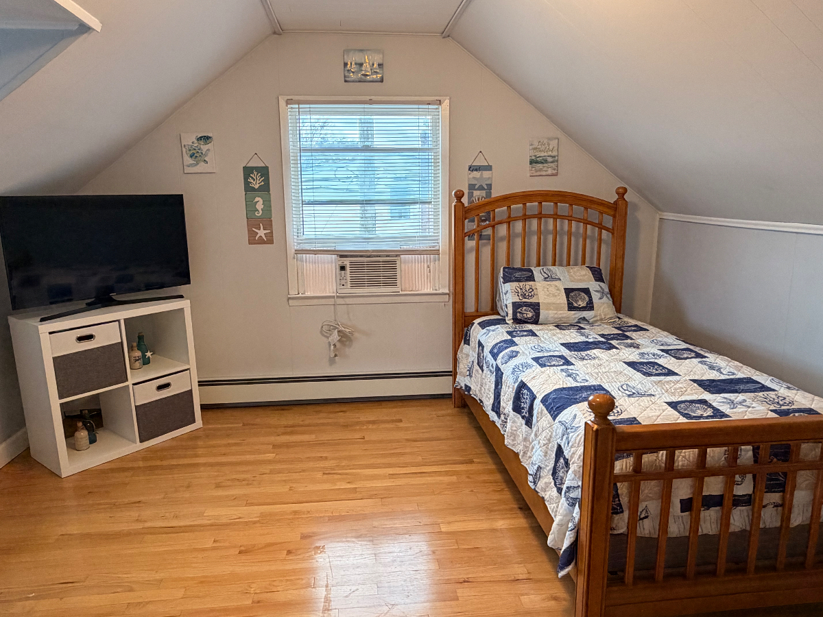 Beautiful room for rent - Photo 2