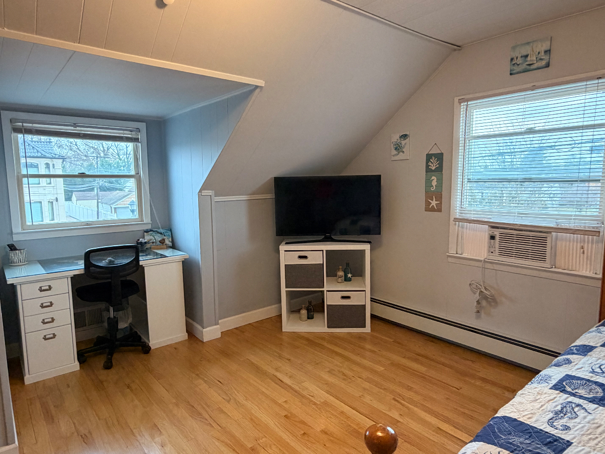 Beautiful room for rent - Photo 3