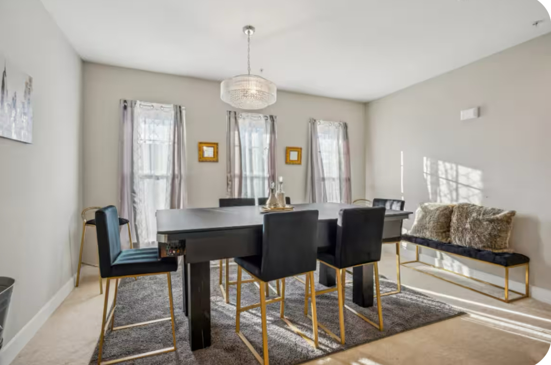 Chic 4BR TH l Corporate & Extended Stays l w/ Metro Access & Parking - Photo 12