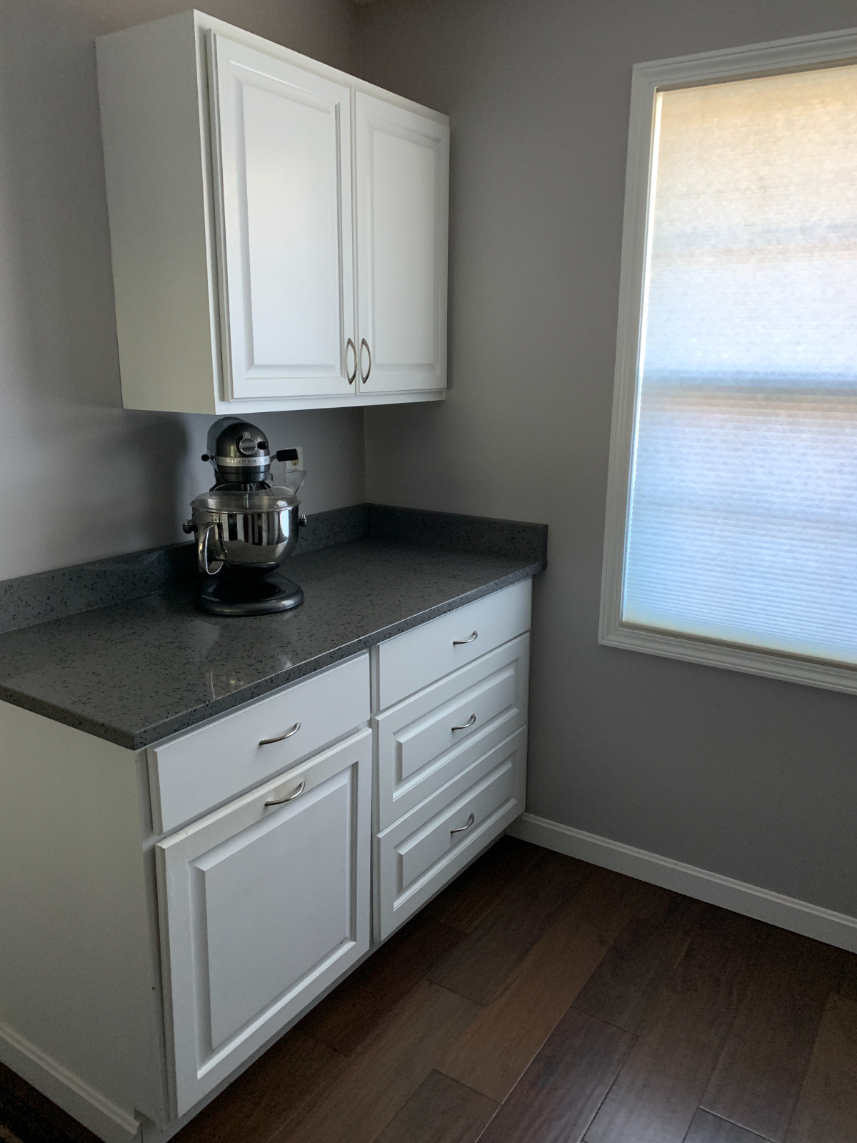 Convenient Newly Renovated Quiet 1 Bed 1.5 Bath Condo - Photo 9