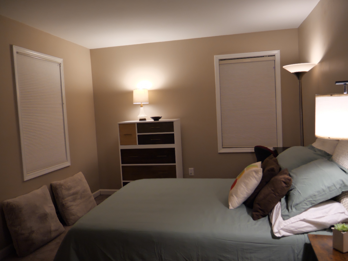 Convenient Newly Renovated Quiet 1 Bed 1.5 Bath Condo - Photo 5