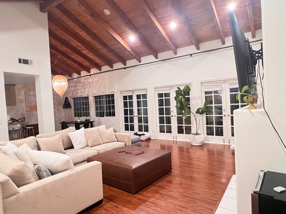 Shared, Peaceful Beach Home /Private Bed & Bath /Utilities & Cleaning Included - Photo 3