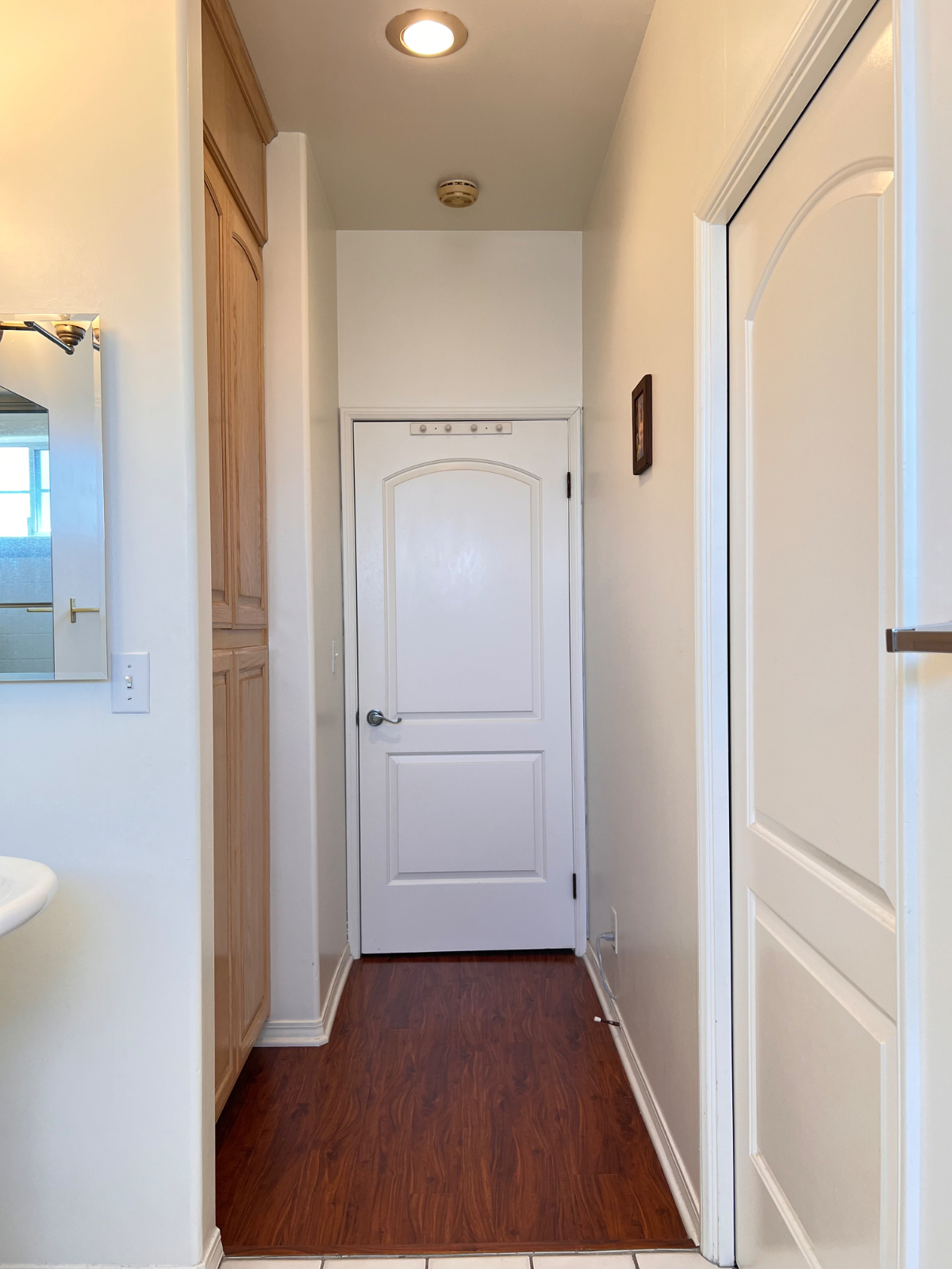 Shared, Peaceful Beach Home /Private Bed & Bath /Utilities & Cleaning Included - Photo 5