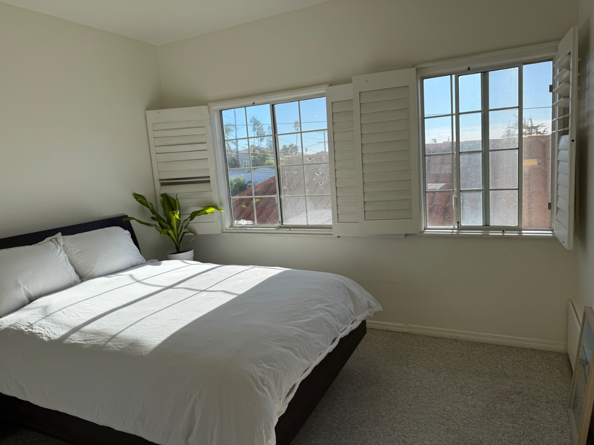 Shared, Peaceful Beach Home /Private Bed & Bath /Utilities & Cleaning Included - Photo 1