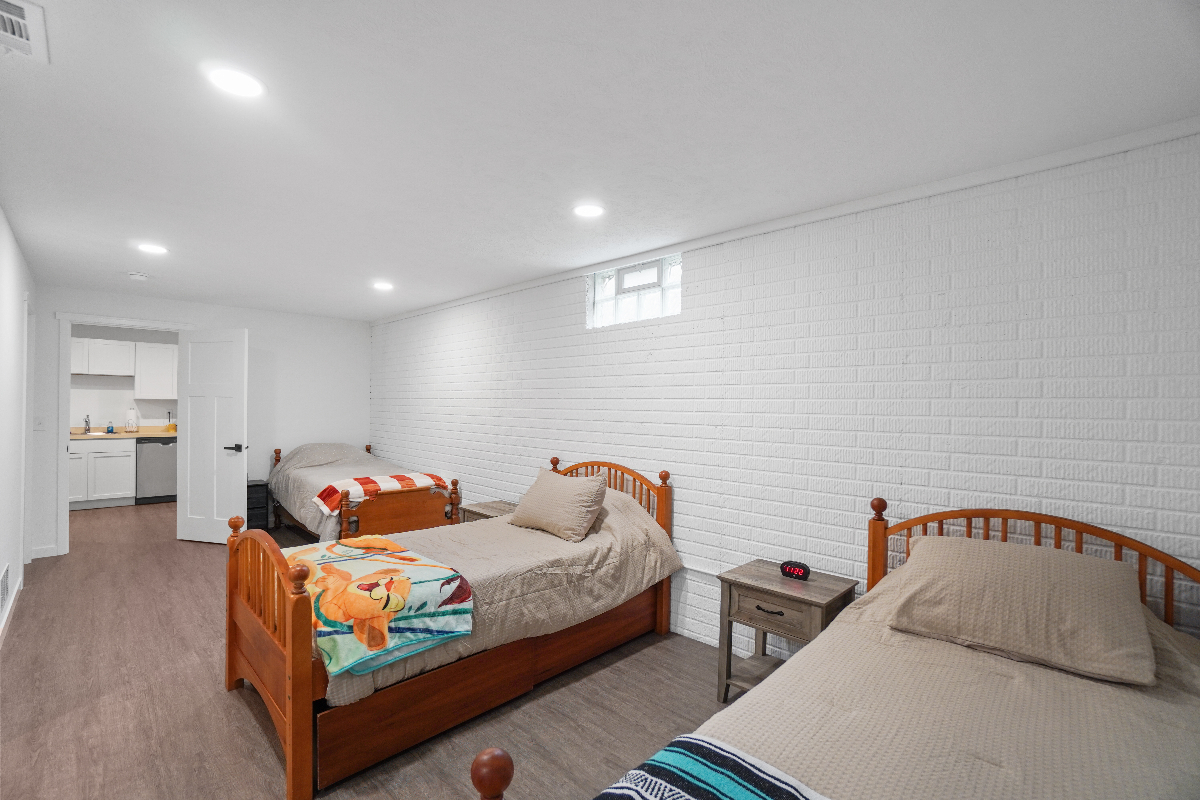 23603 Sprague Rd - Photo 12
