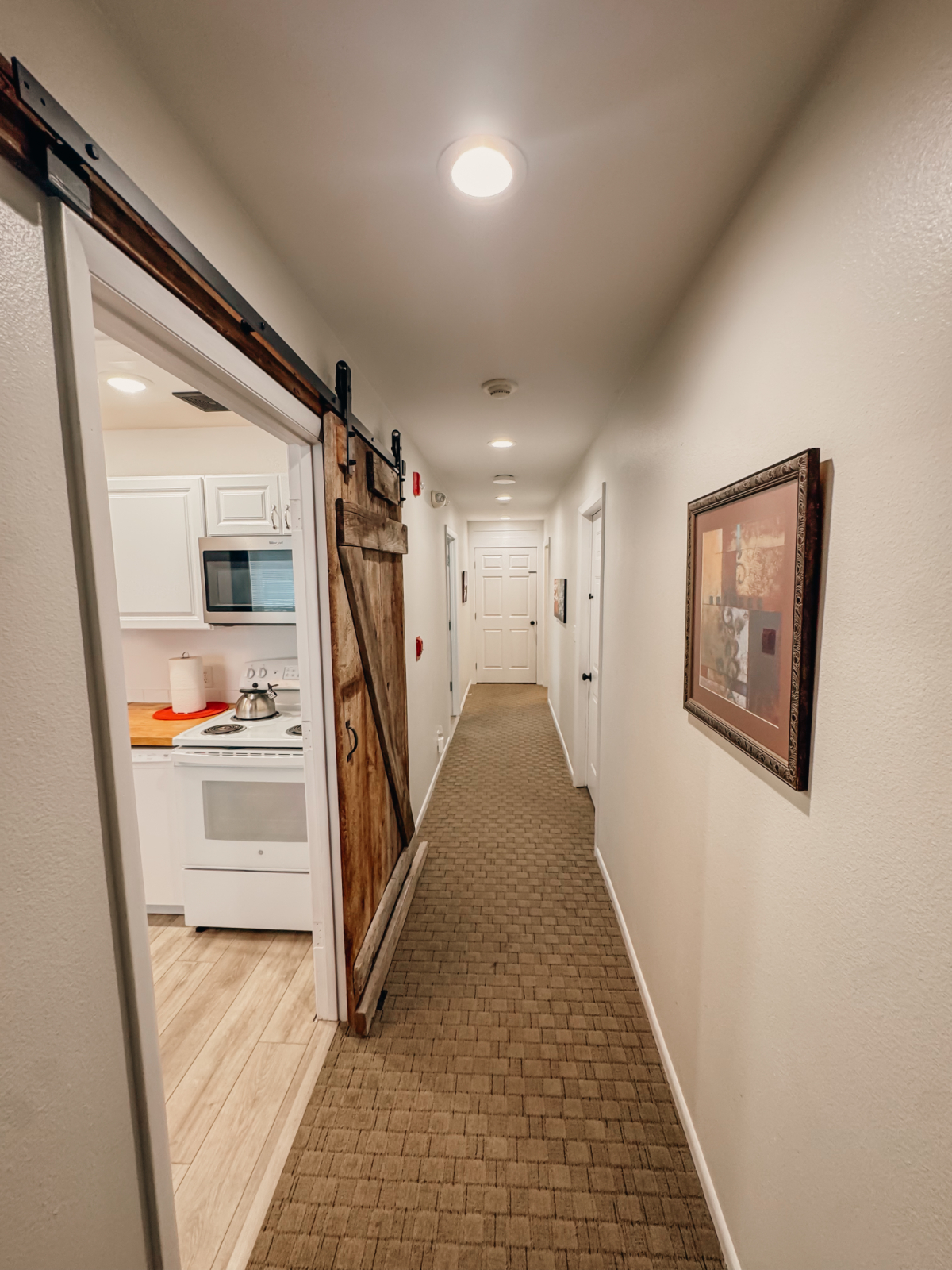 Quiet Attached Apartment - Photo 5