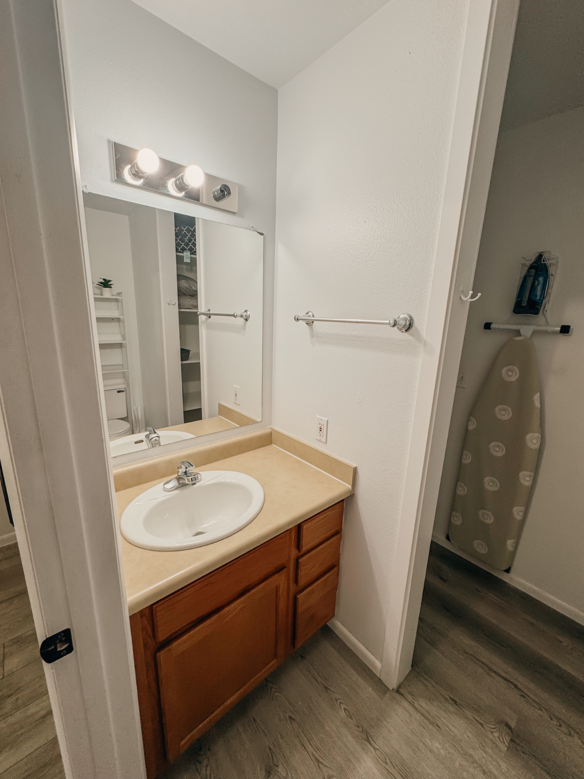 Quiet Attached Apartment - Photo 10