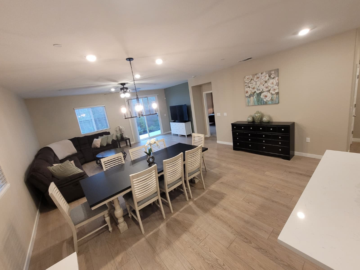 Comfortable & Spacious 4-Bedroom House with Solar Panel, Utilities Included, and Convenient Stockton Location - Photo 3