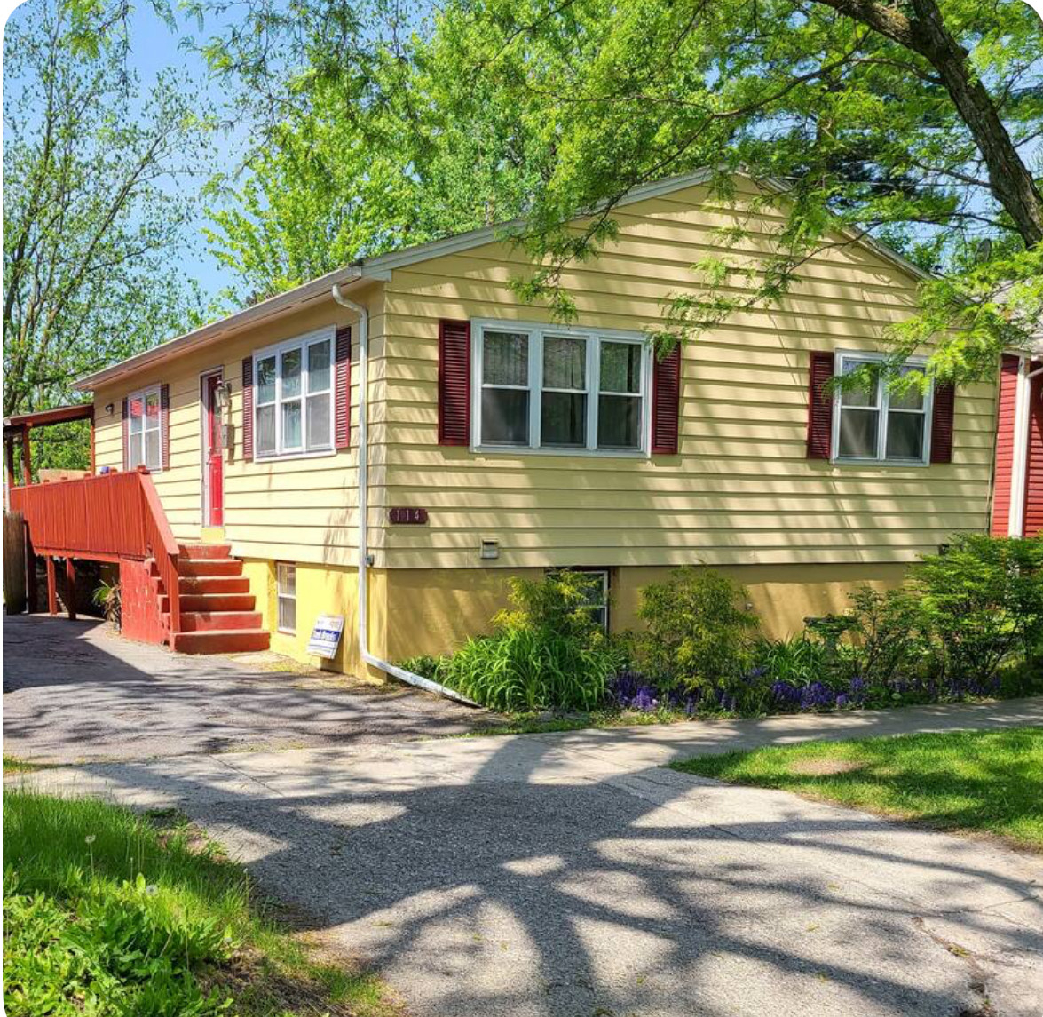 Bright, Pet-Friendly Apartment with Backyard and Gym Access - Photo 11