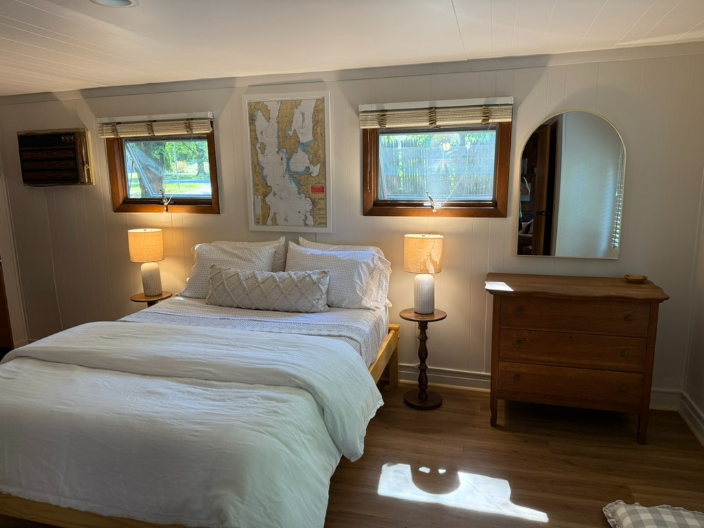 Come stay at LIttle Red Cabin - Photo 10